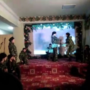 Казачья молодежь поздравила женщин