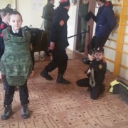 Казачата подружились с военнослужащими