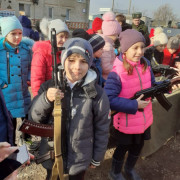 Казачата в воинской части