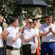 Благодарны Вам за ваш воинский подвиг