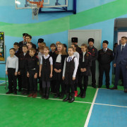 Торжественная линейка в честь открытия года Победы и Славы