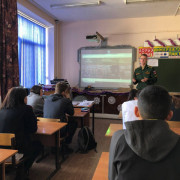 В гостях у СОШ №12 им. А.В. Суворова курсант высшего военного учебного заведения г. Санкт-Петербург