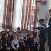 &quot;Русичи&quot; в гостях у казачат-первоклассников